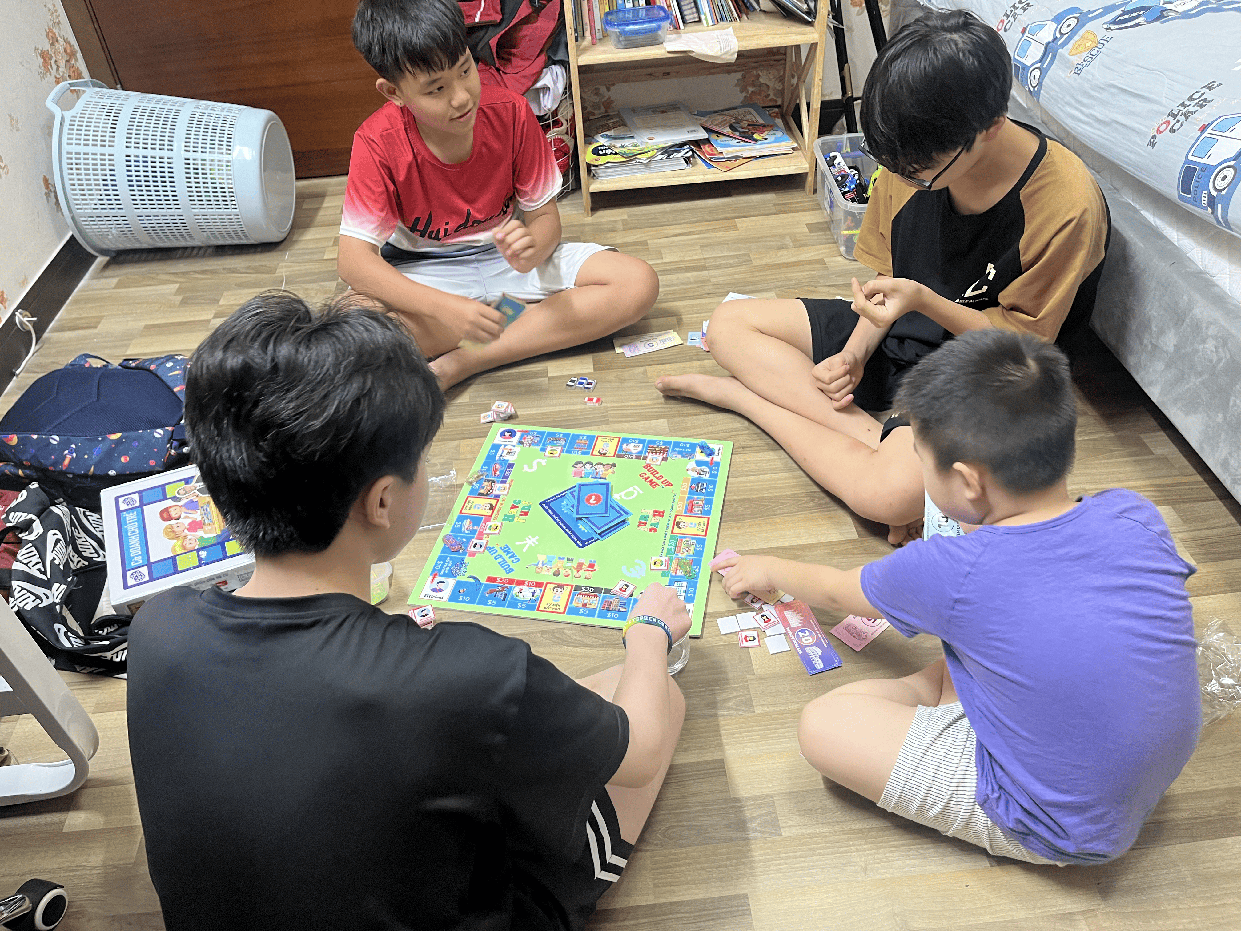 Boardgame: BUILD-UP (tuổi 9+)