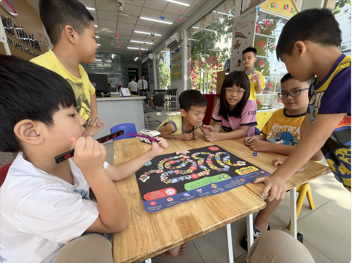 Cờ VOCAB RACING (FRUIT WORLD, 6+ tuổi)