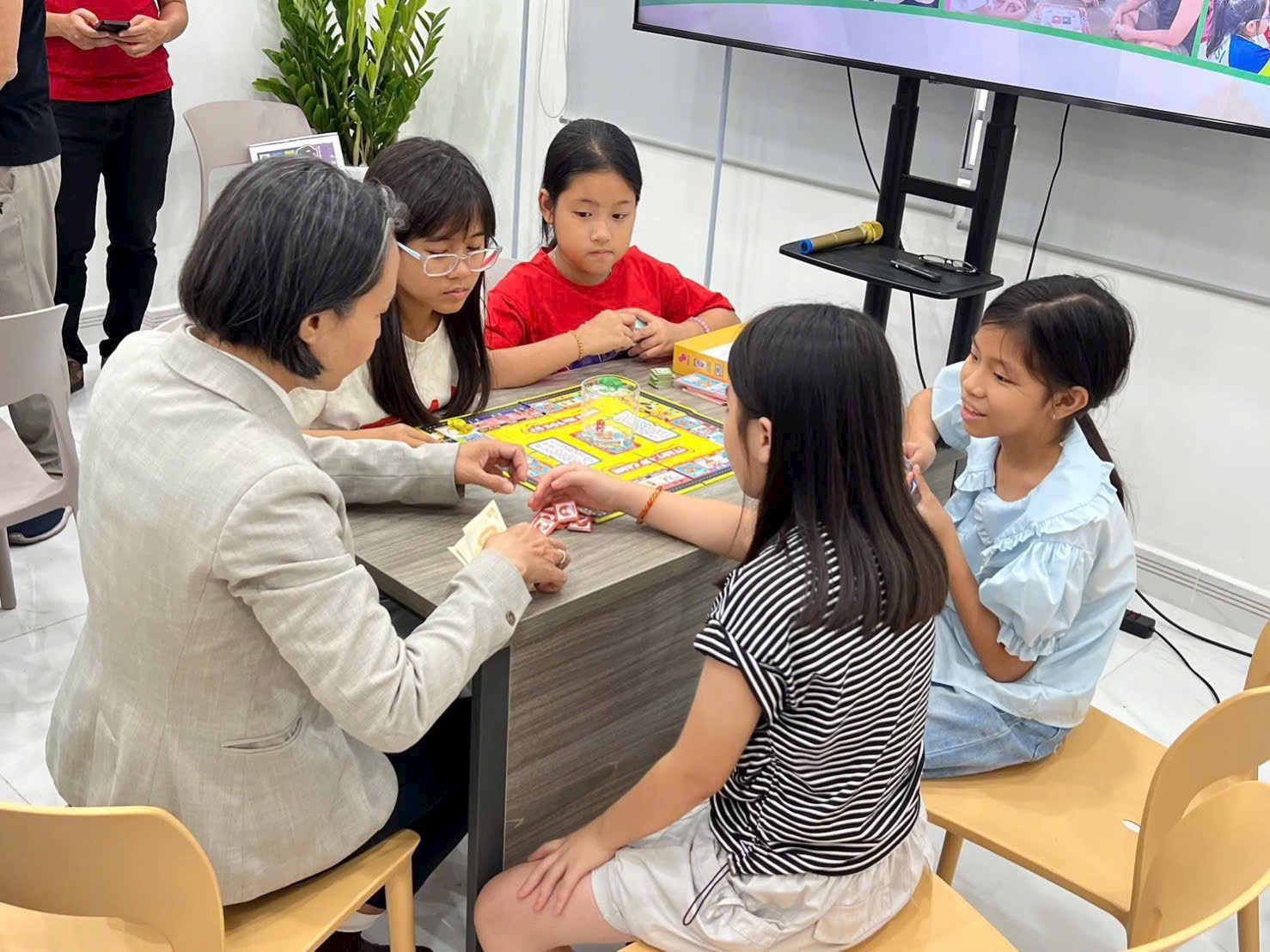 Cờ DOANH CHỦ (Level 1: START-UP, 5-9 tuổi)